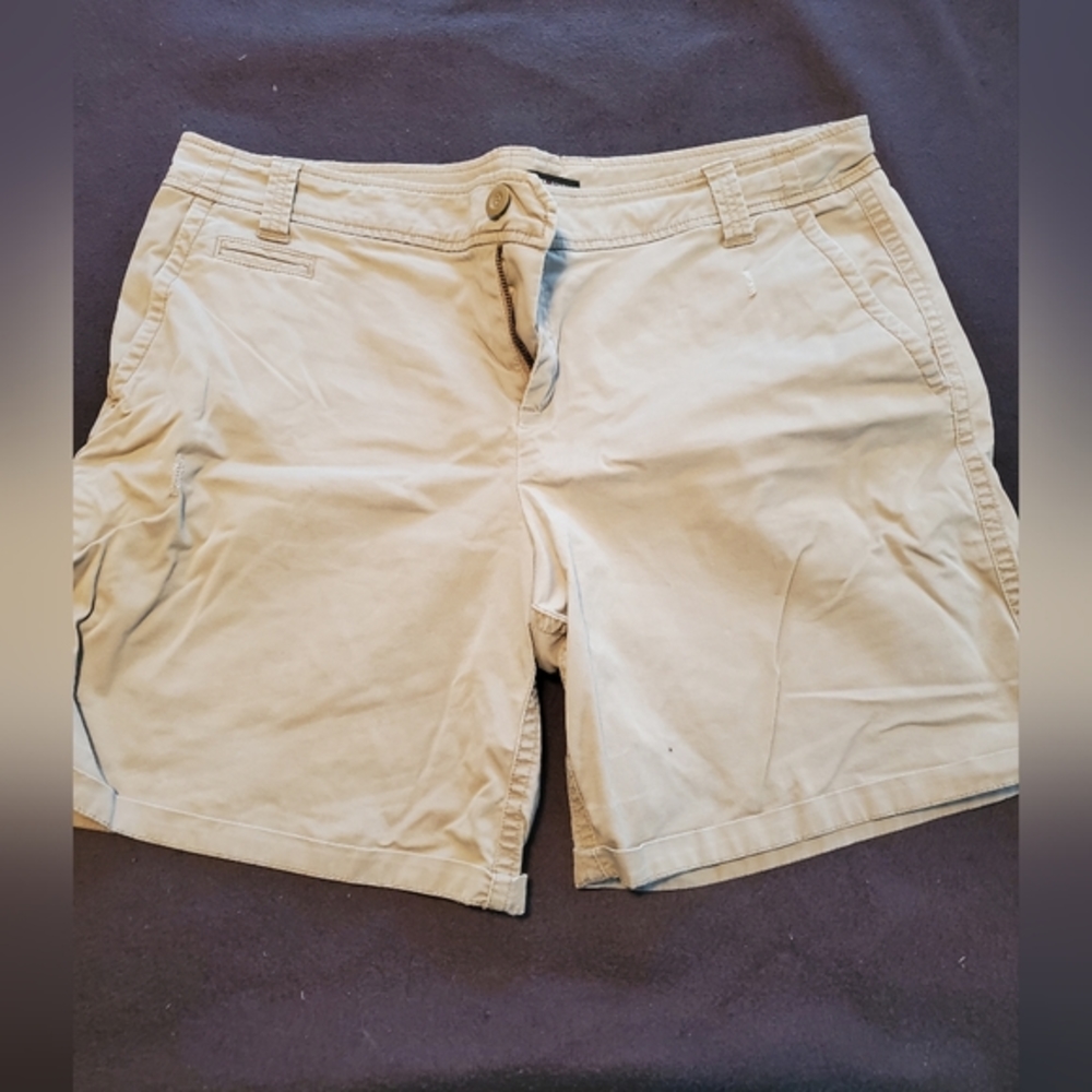 Khaki shorts
